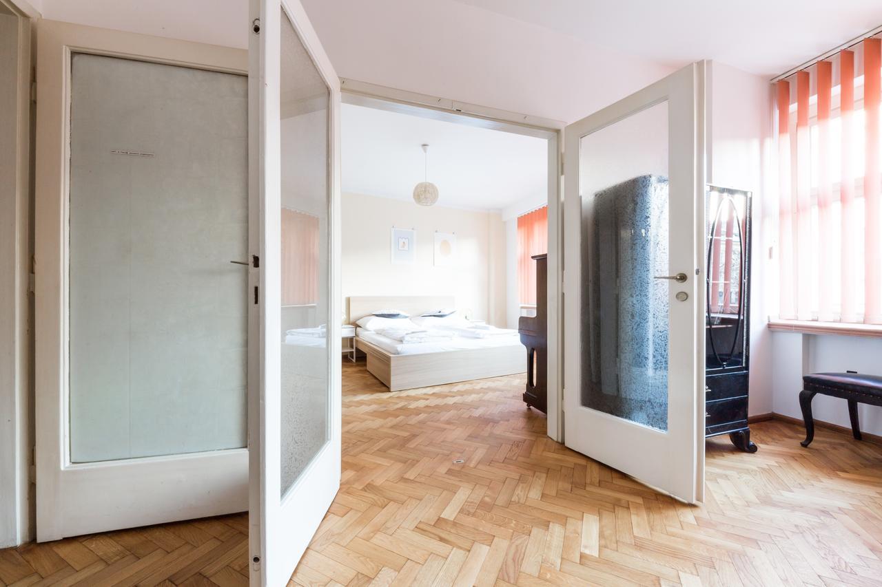Beautiful City Center Apartments Прага Экстерьер фото