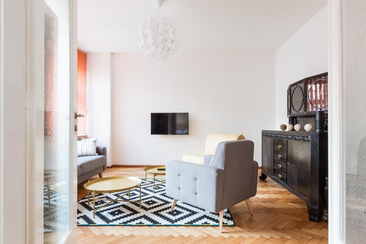 Beautiful City Center Apartments Прага Экстерьер фото