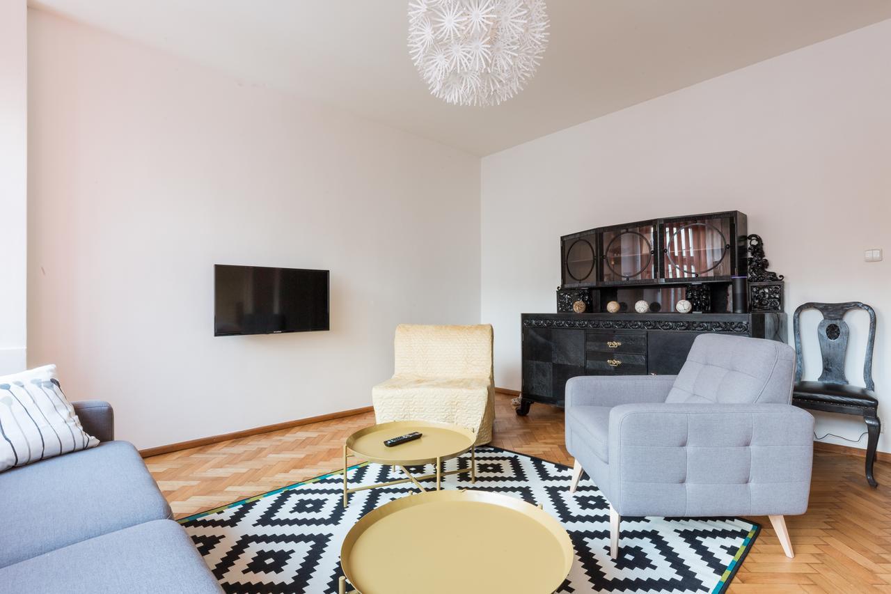 Beautiful City Center Apartments Прага Экстерьер фото