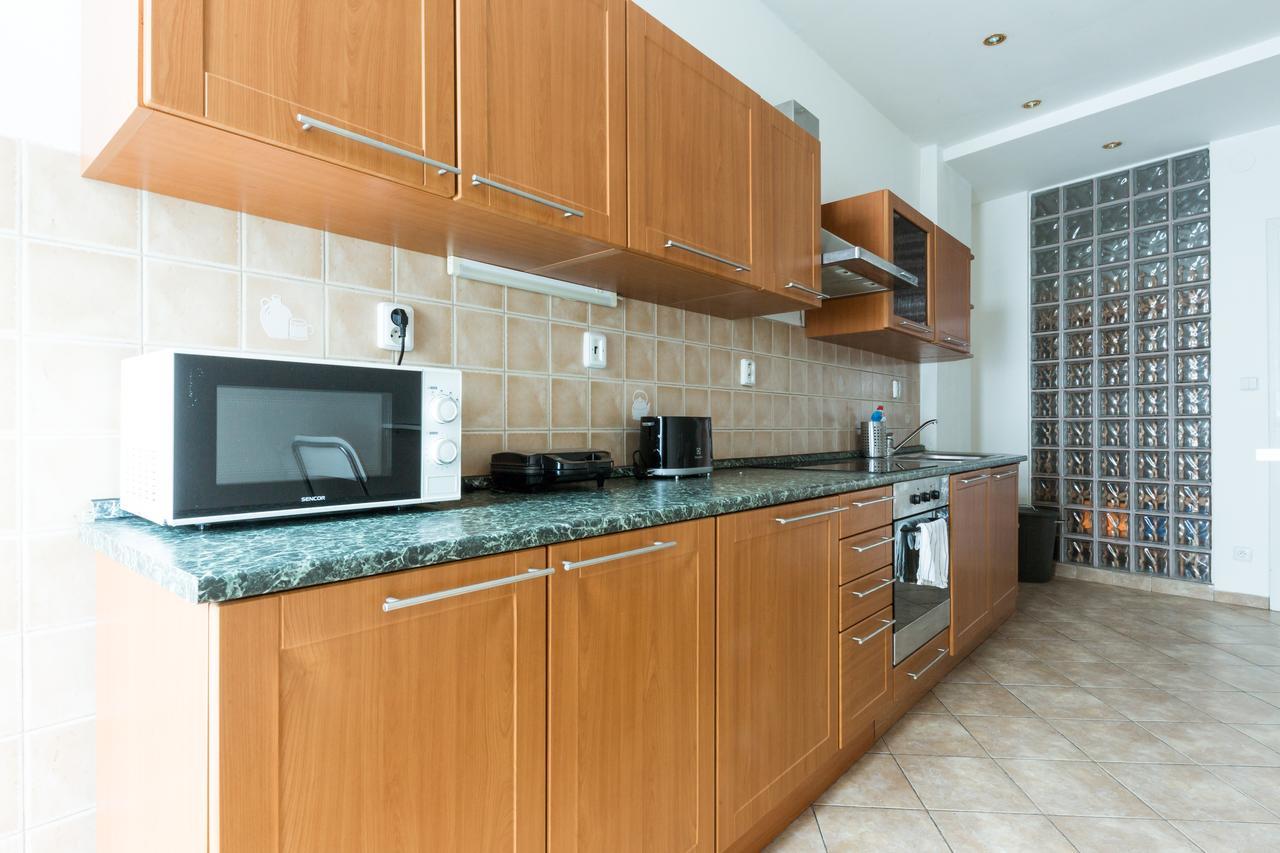 Beautiful City Center Apartments Прага Экстерьер фото