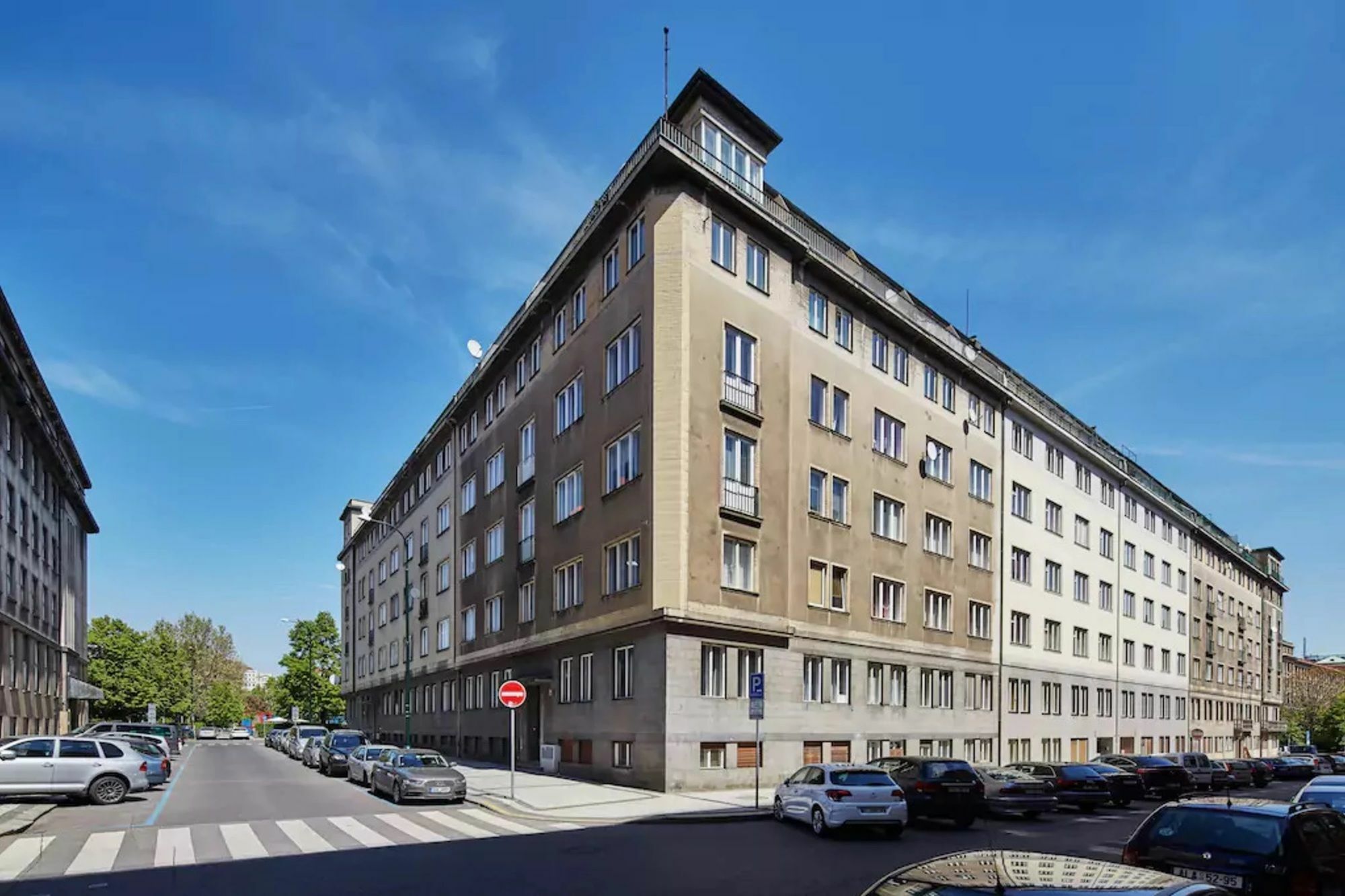 Beautiful City Center Apartments Прага Экстерьер фото